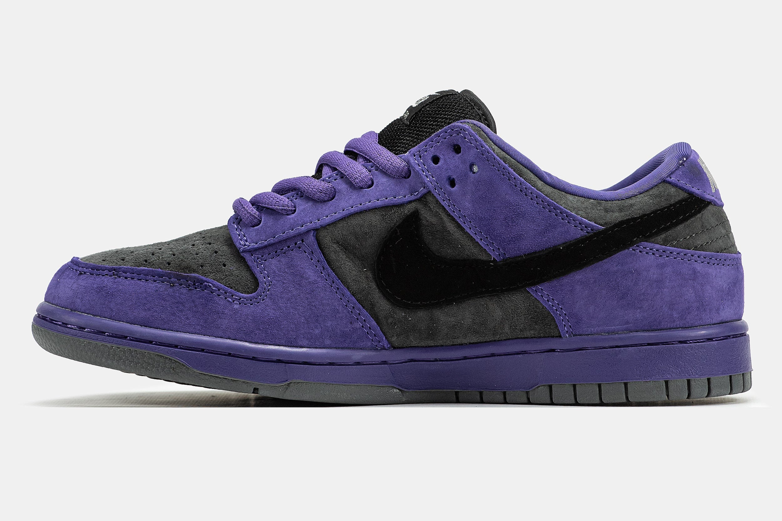 Nike SB Dunk x Supreme