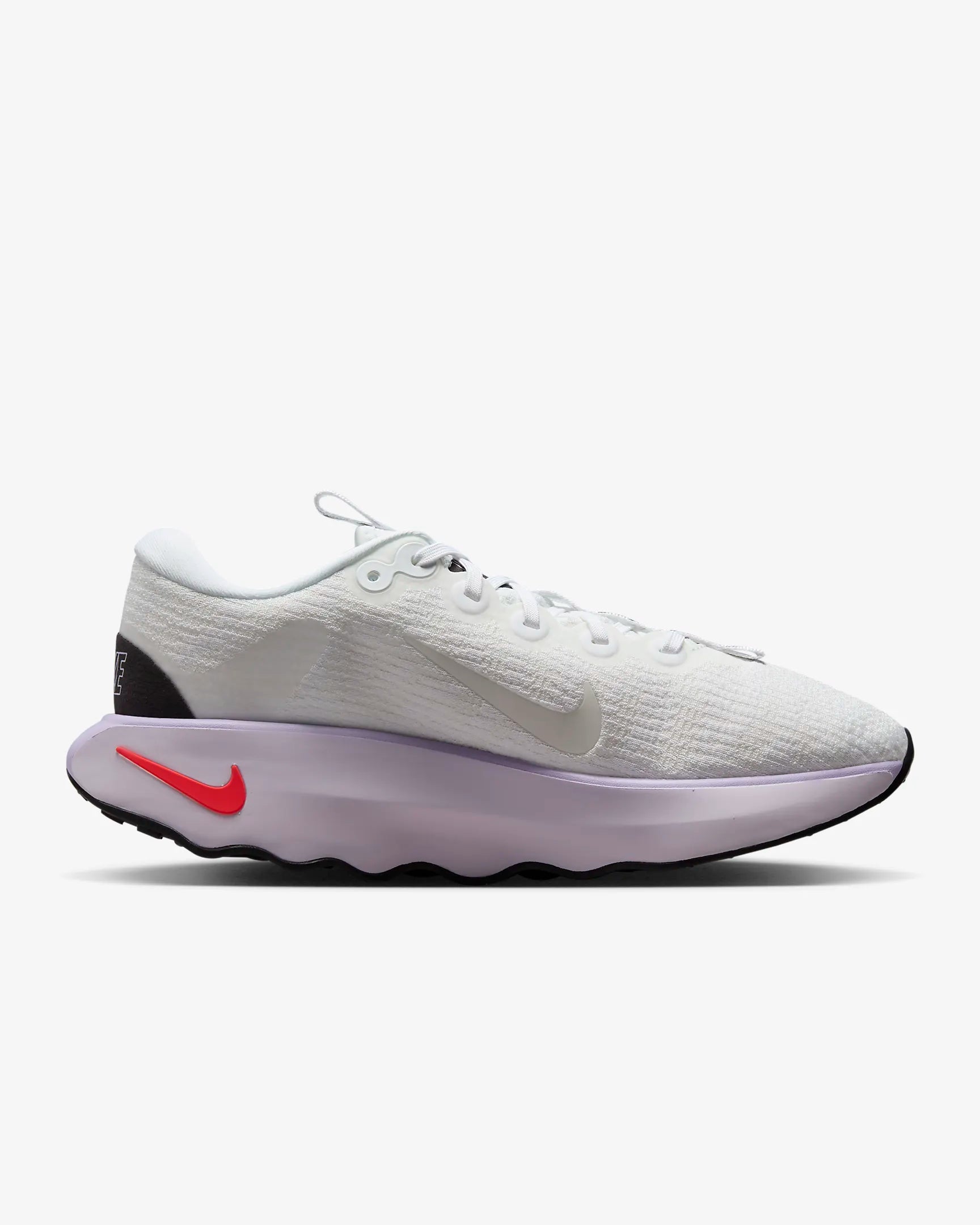 Nike Motiva White