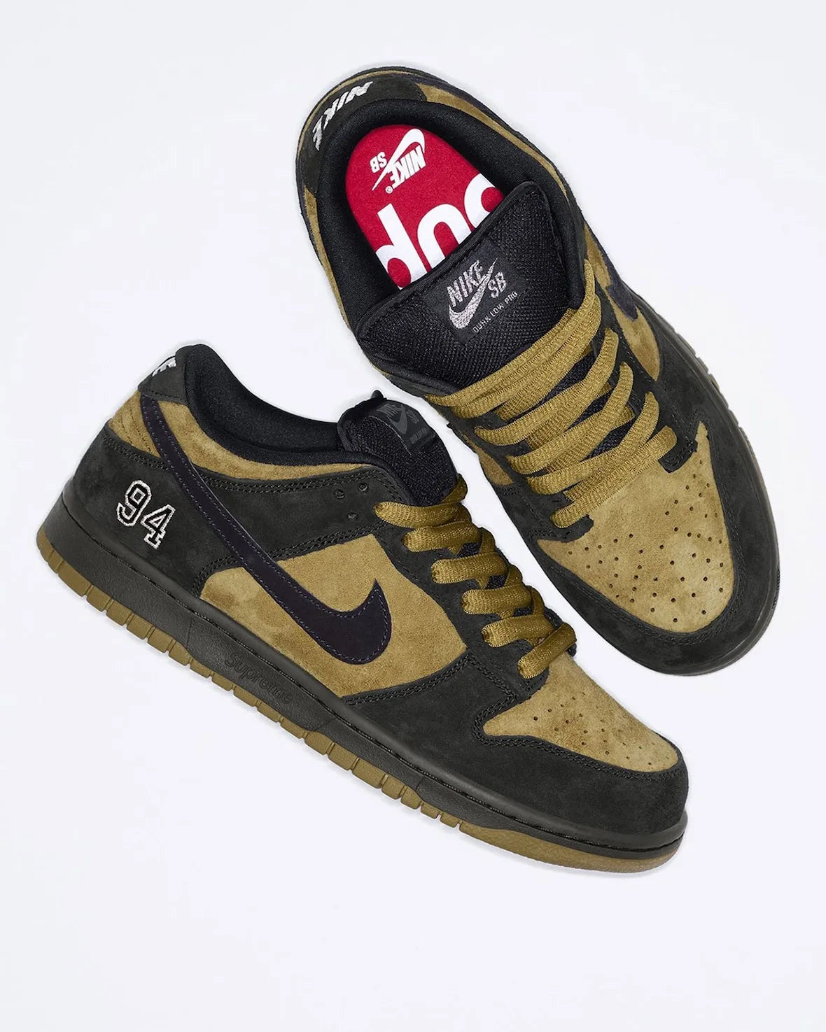 Nike SB Dunk x Supreme