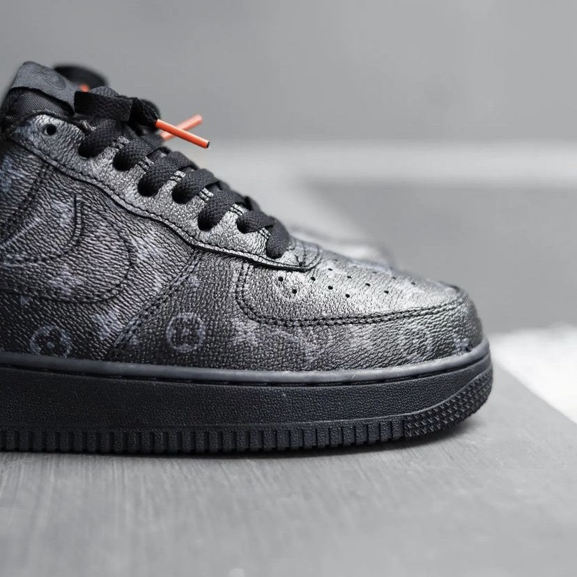 Nike Air Force 1 x Louis Vuitton Triple Black SNEAKERS MEK